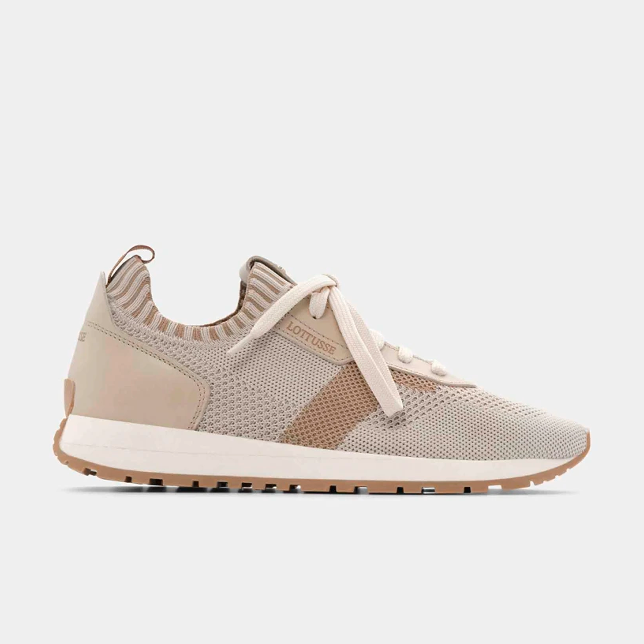 LOTTUSSE Dianne Beige: beige trainers for women