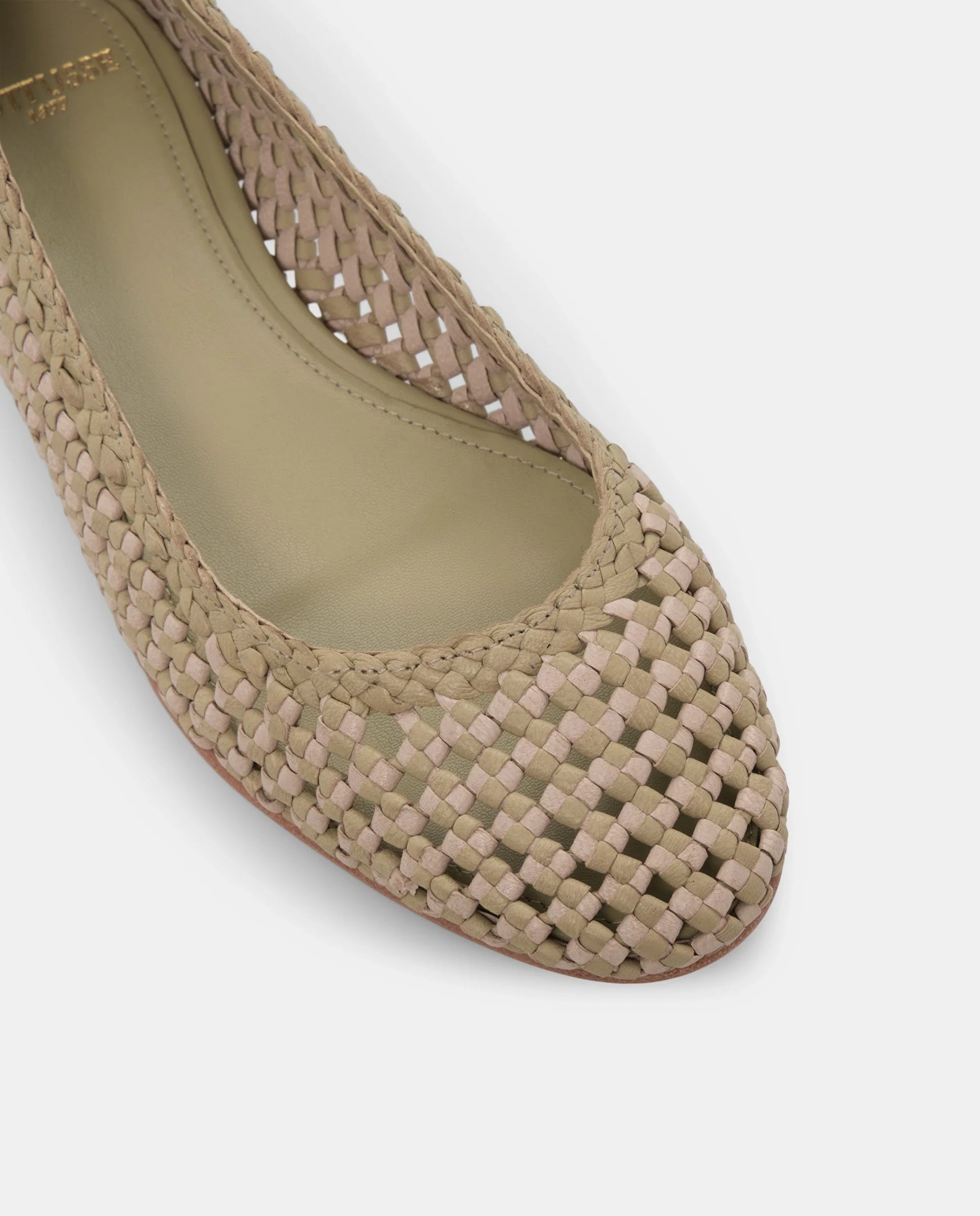 neutro footwear for women at Tascón
