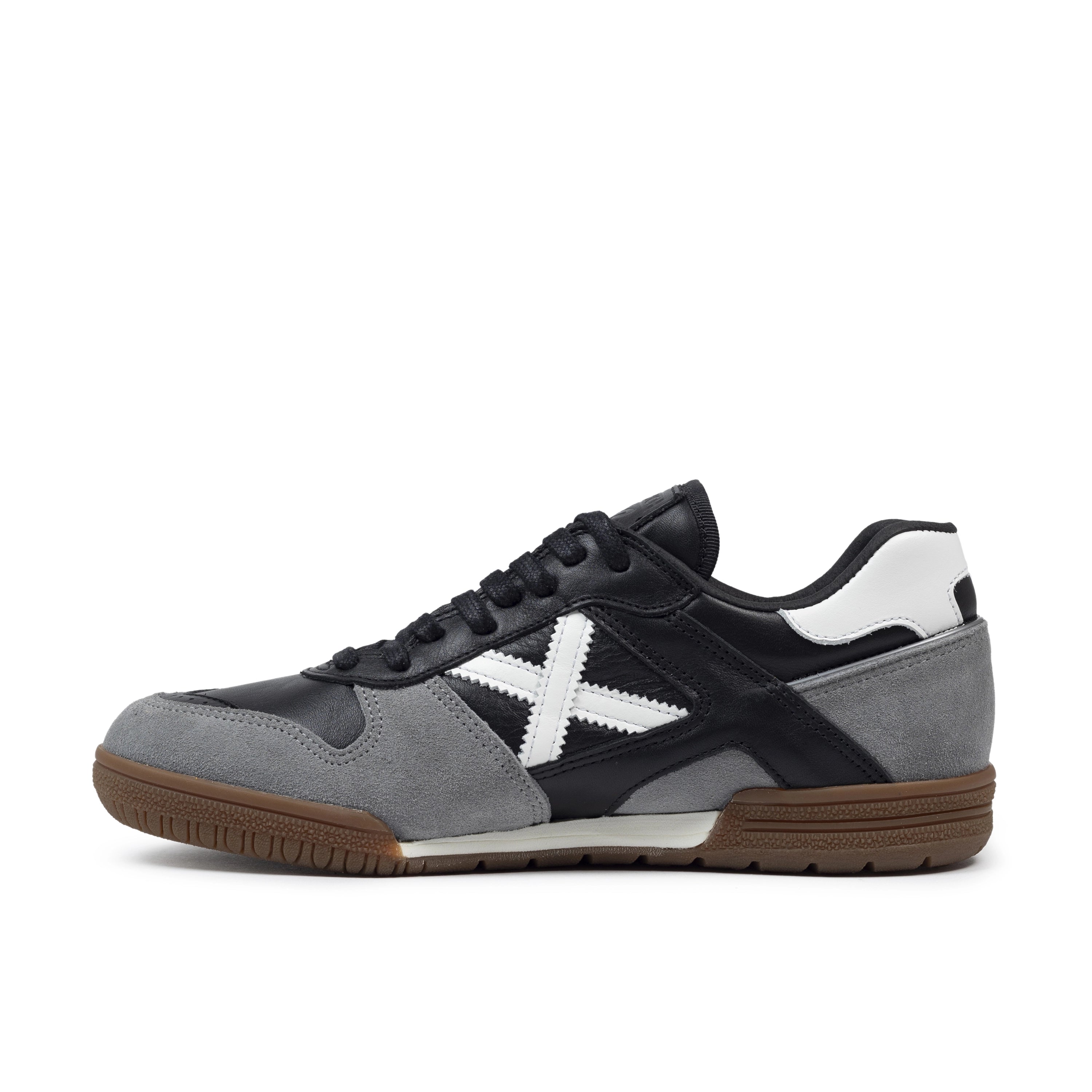 MUNICH Continental Premium 10: black trainers for men