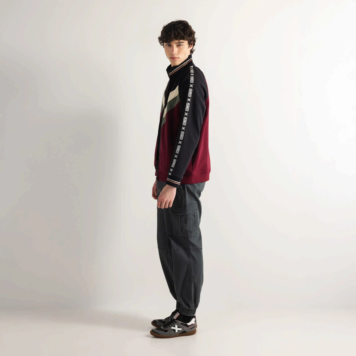 CHAQUETA MUNICH PARA HOMBRE MODELO JACKET SCUDETTO WINE REFERENCIA 2507843