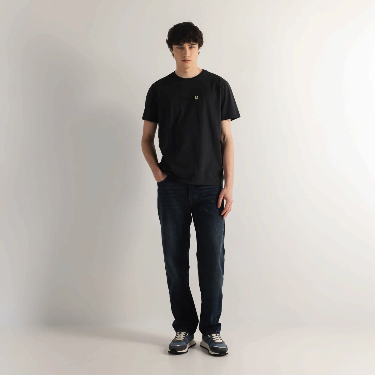 CAMISETA MUNICH PARA HOMBRE MODELO REGULAR T-SHIRT KICK ANTHRACITE REFERENCIA 2507892