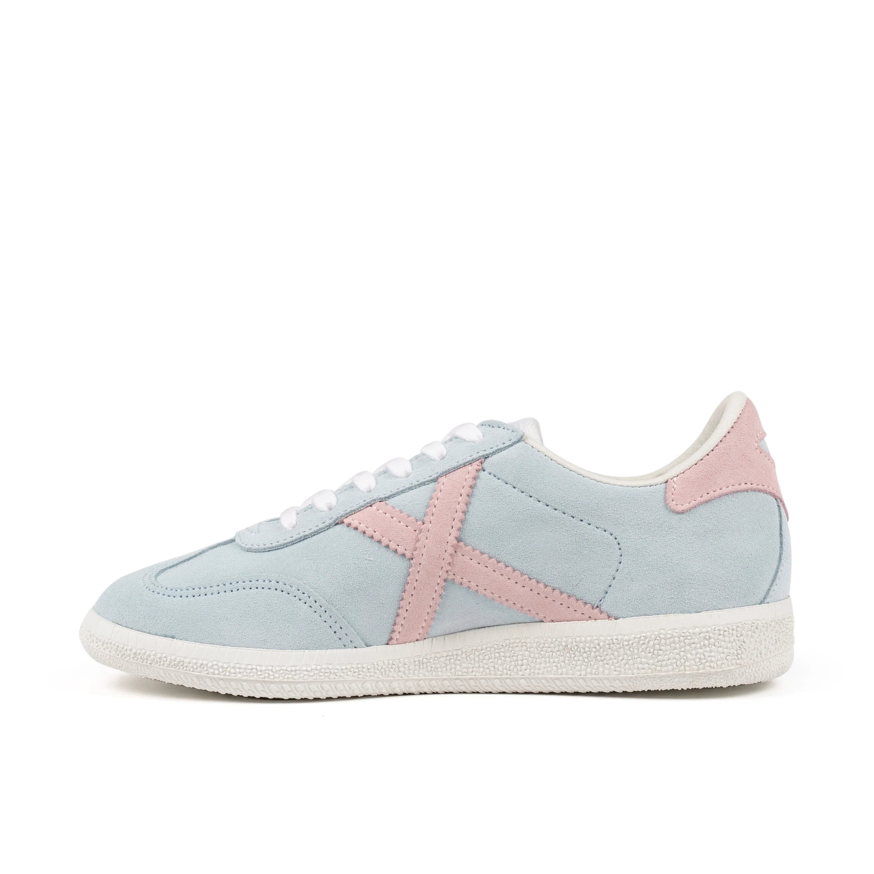 MUNICH Barru 221: blue trainers for women
