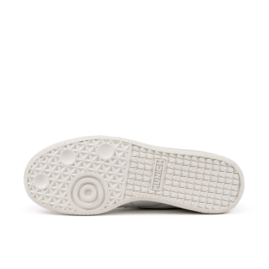MUNICH Barru 224: silver trainers for women