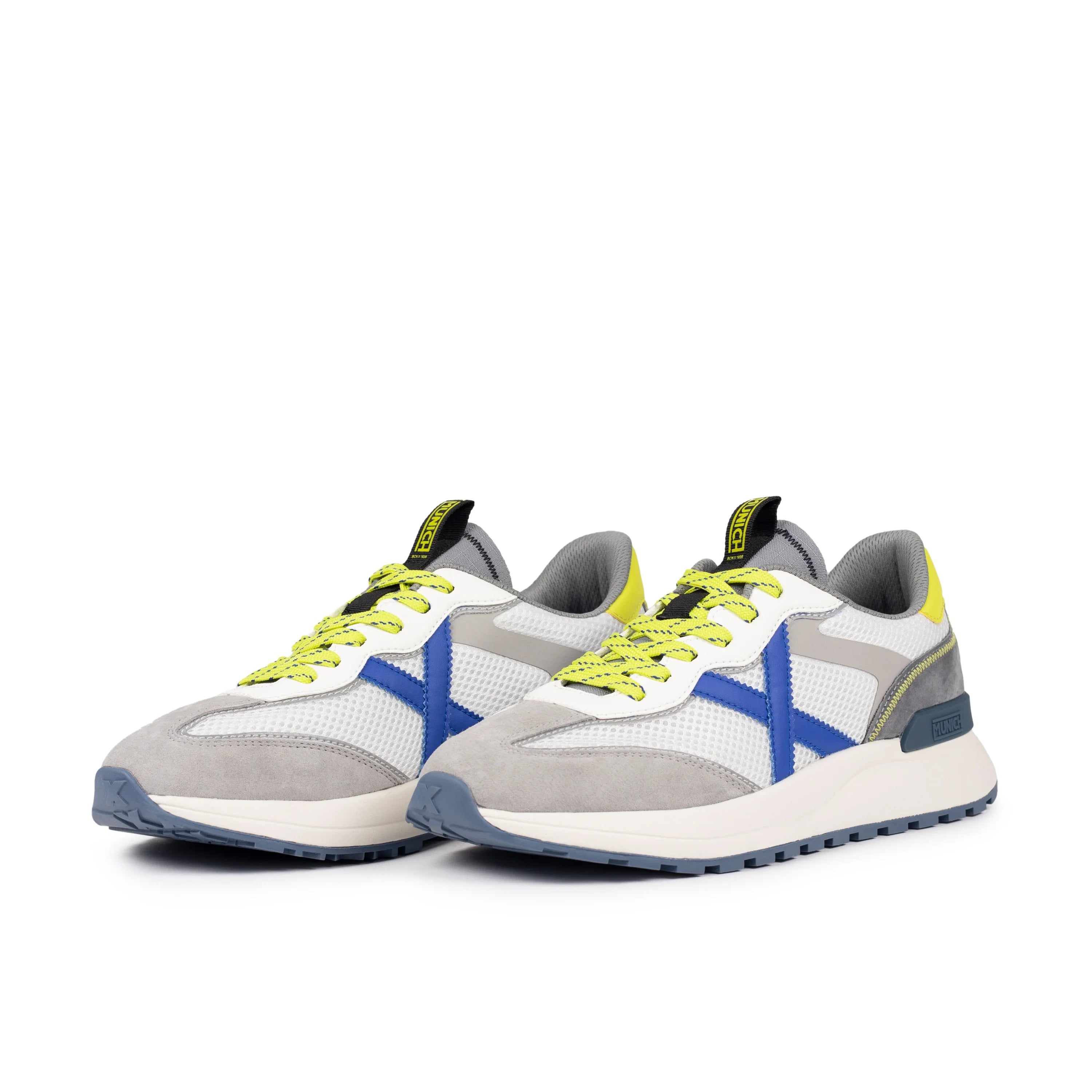 MUNICH Dynamix 11: white trainers for men