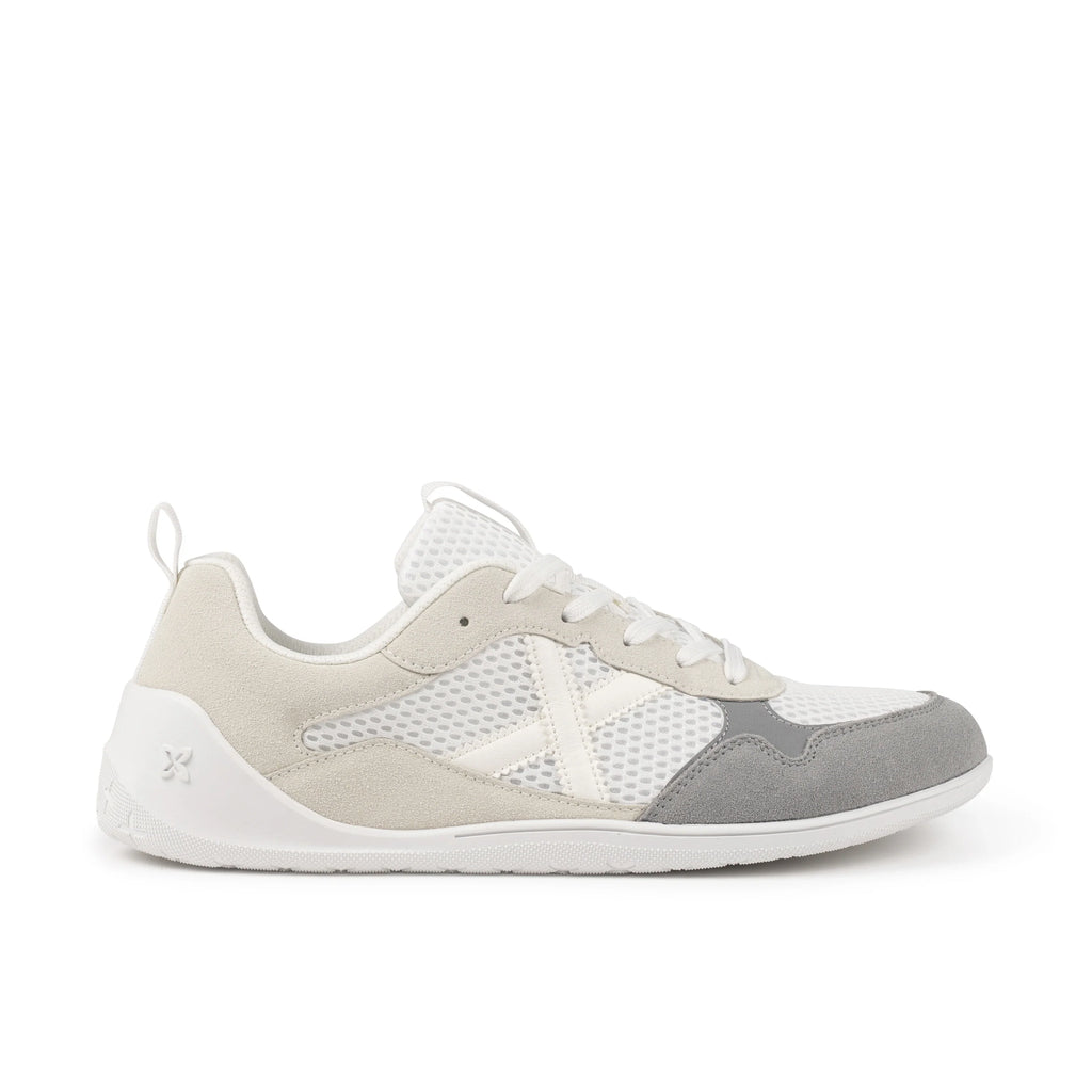 MUNICH Flexing 01: white trainers unisex