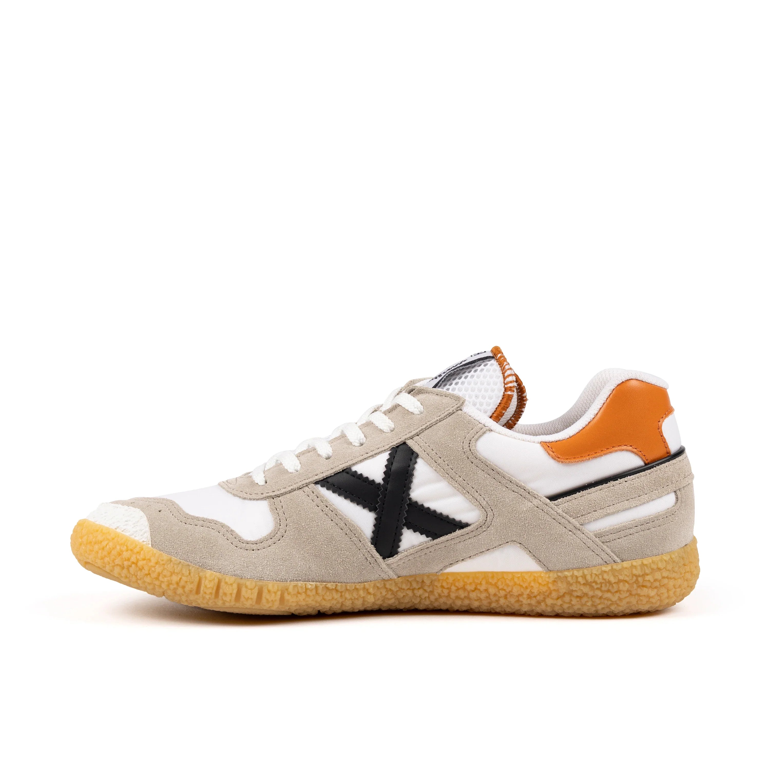 MUNICH GOAL 1637: white trainers unisex