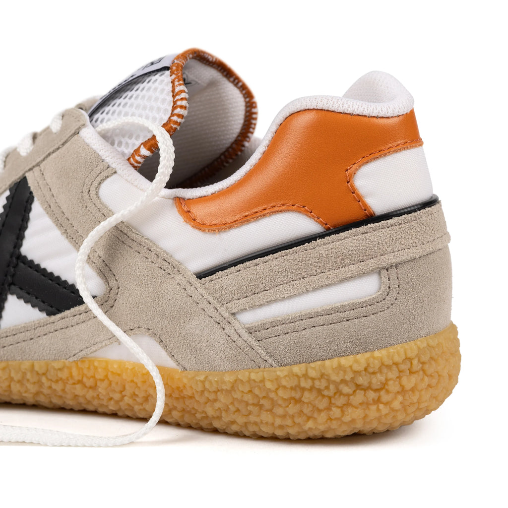 MUNICH GOAL 1637: white trainers unisex