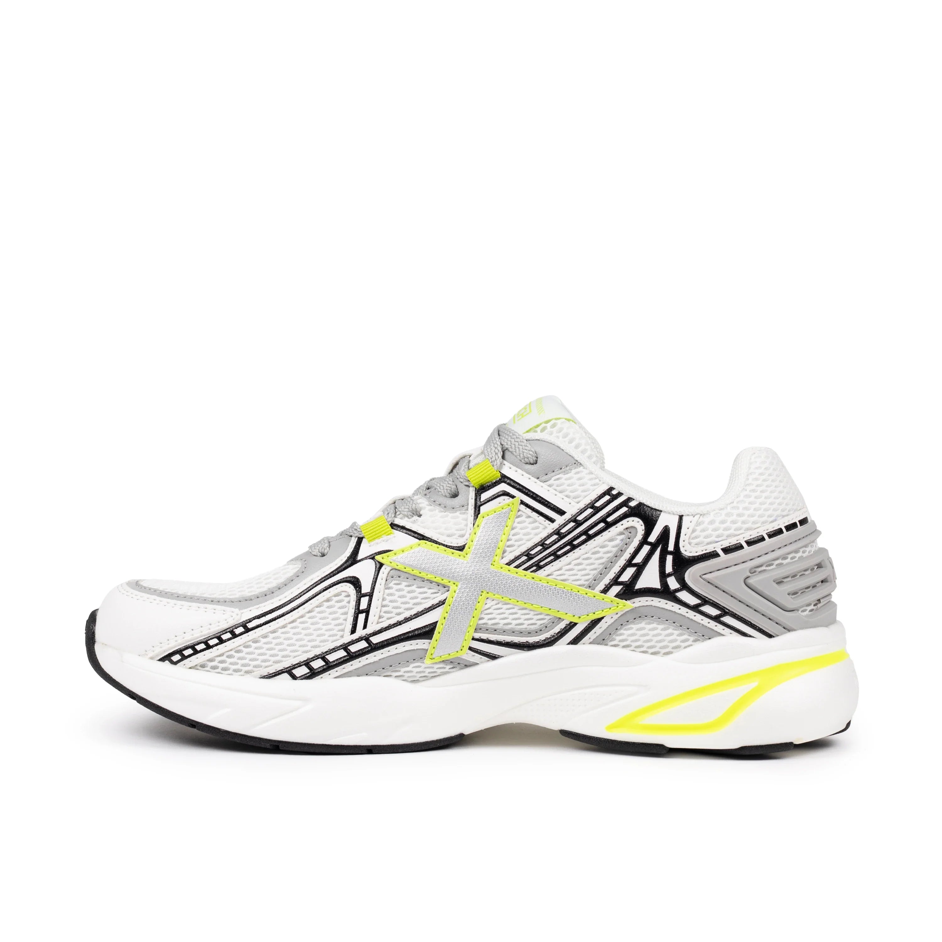 MUNICH M2000 05: white trainers for men