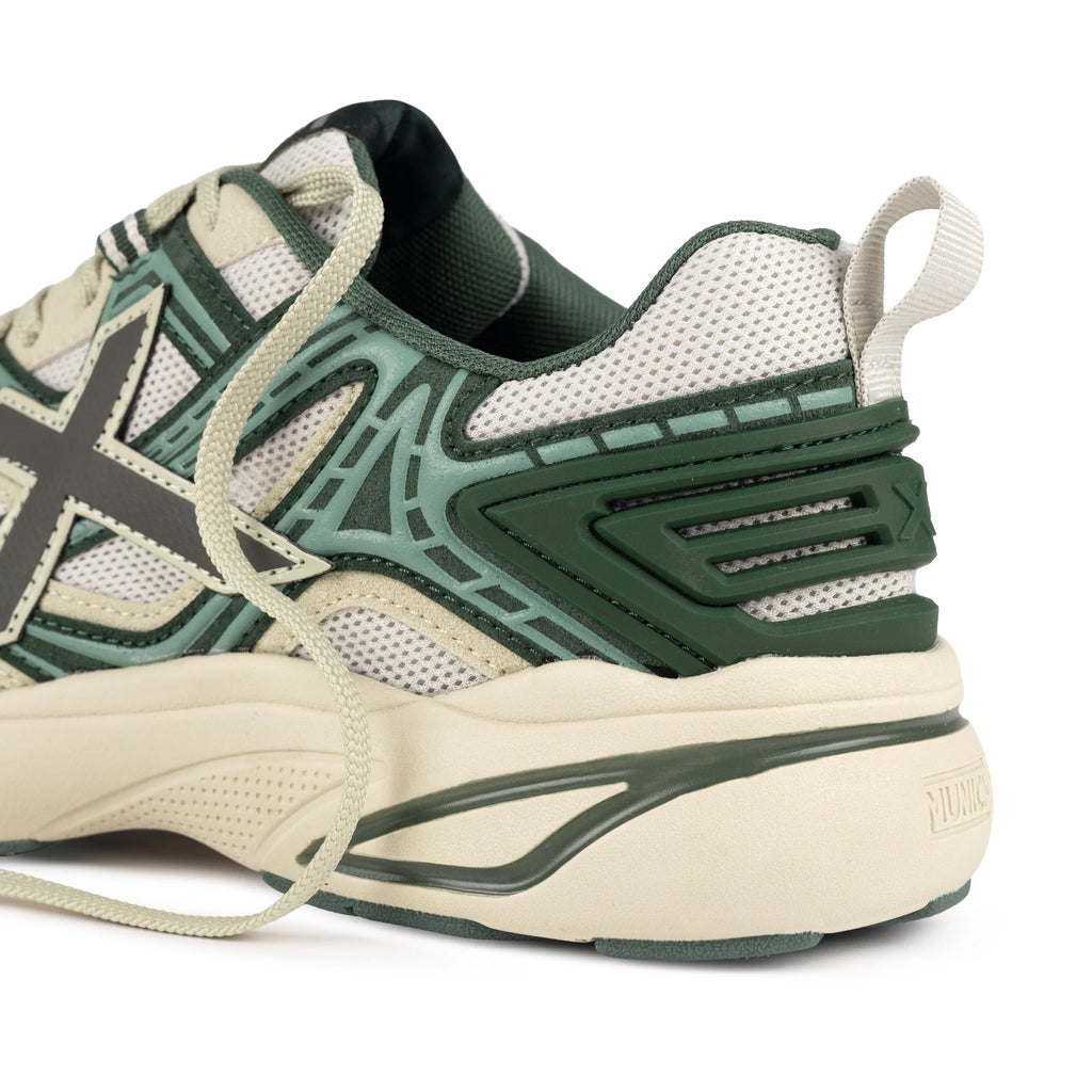 MUNICH M2000 08: green trainers for men