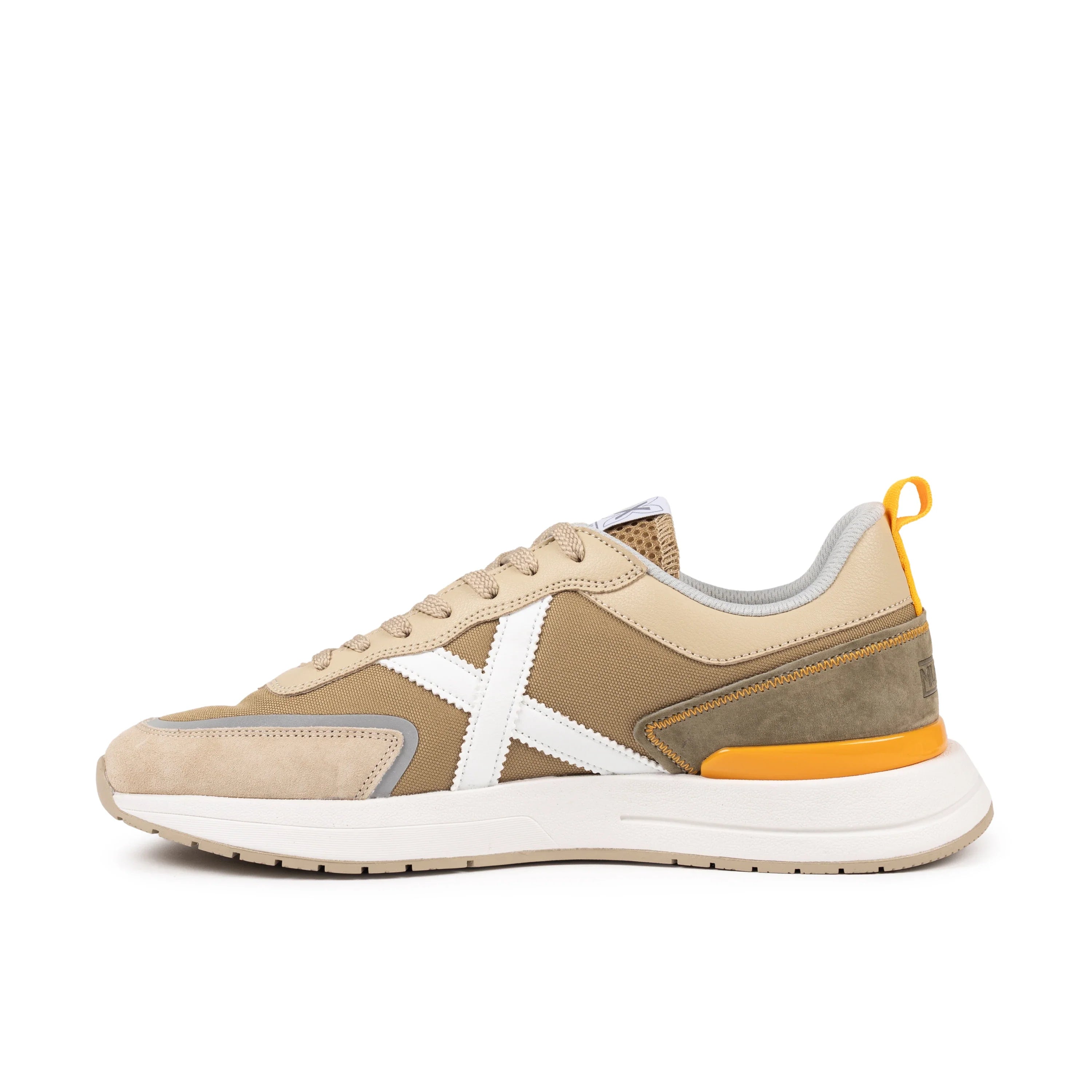 MUNICH Speed 17: beige trainers for men