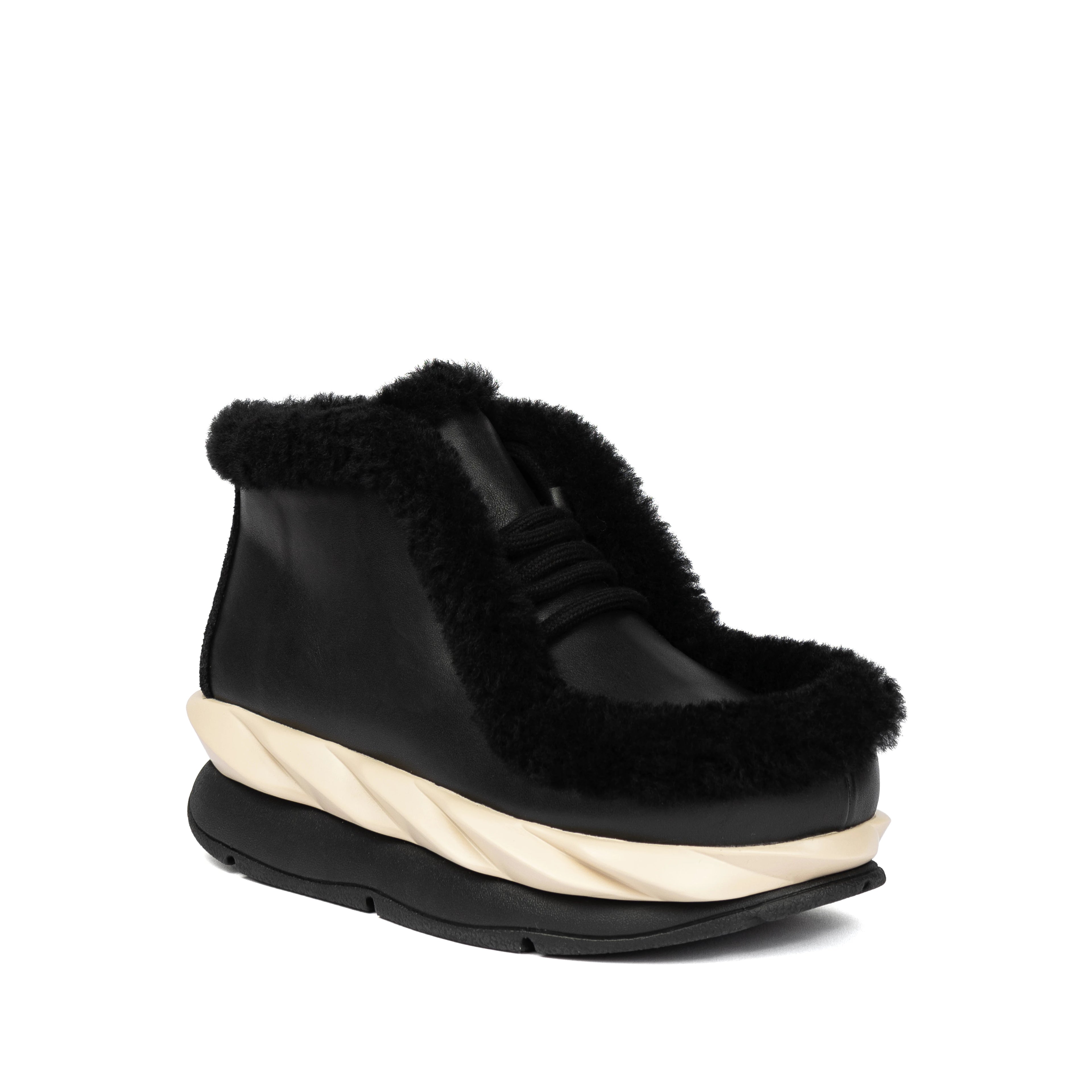 4CCCCEES Mellow Monta Black: black ankle boots for women