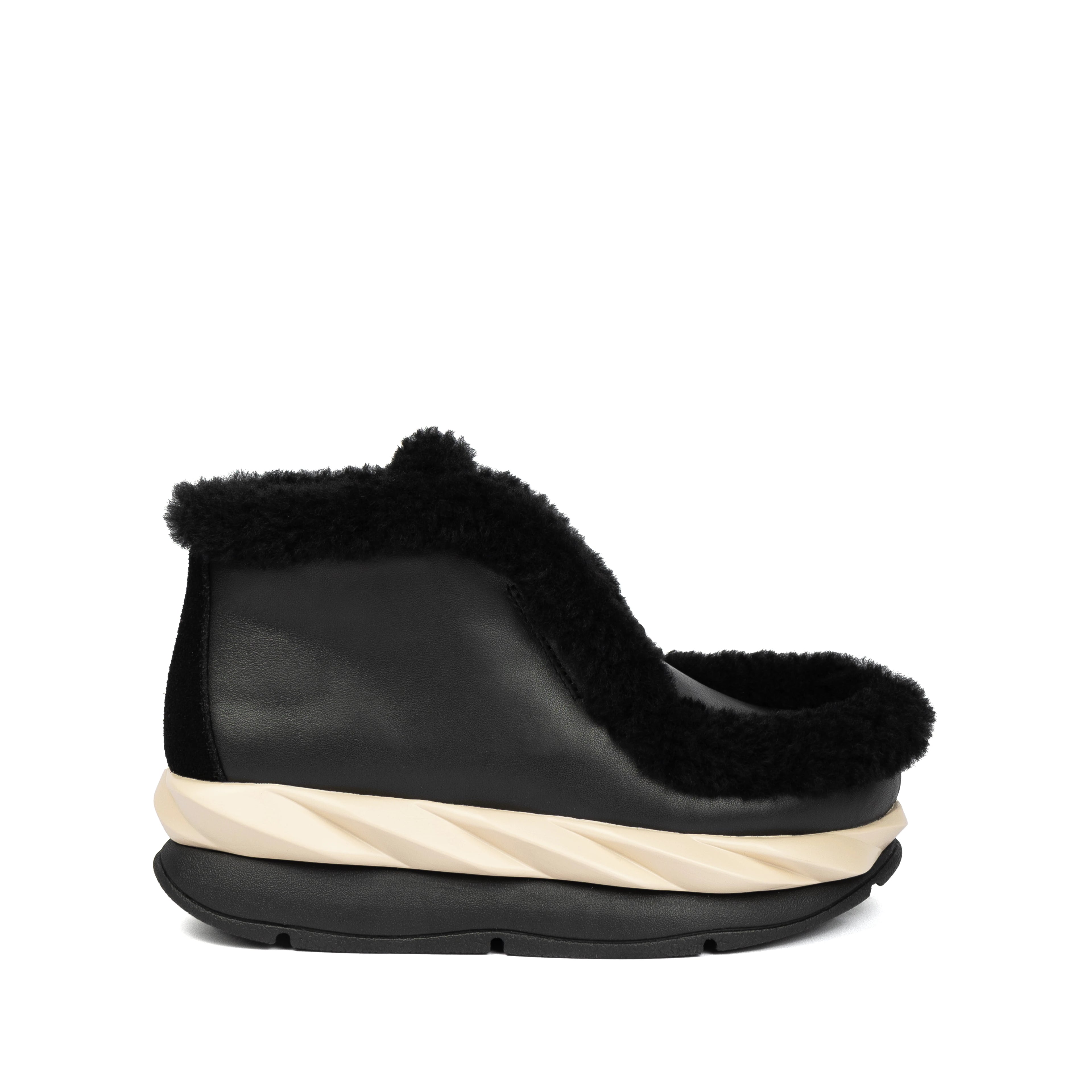 4CCCCEES Mellow Monta Black: black ankle boots for women