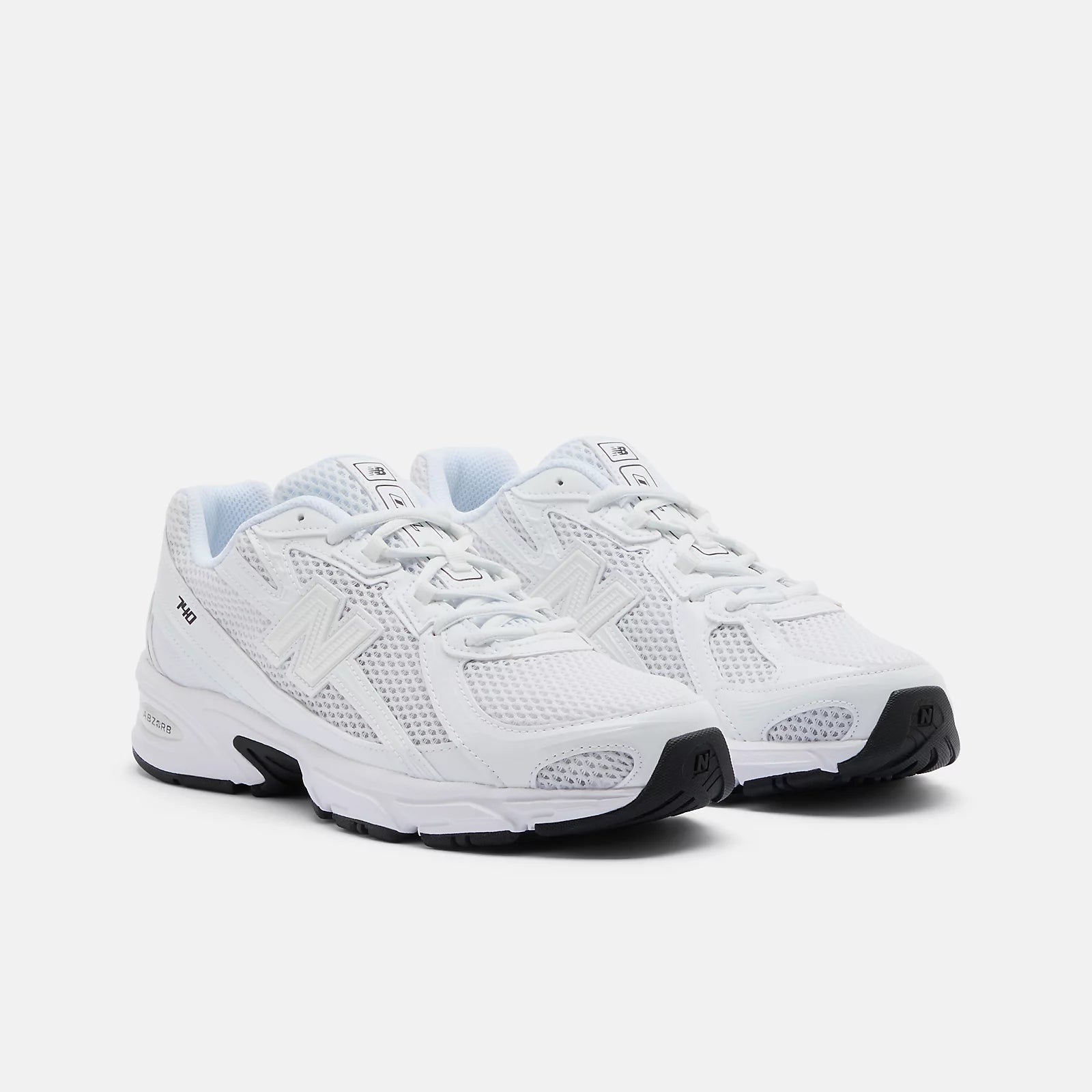 NEW BALANCE U740WW2 White: hvid sneakers til kvinder