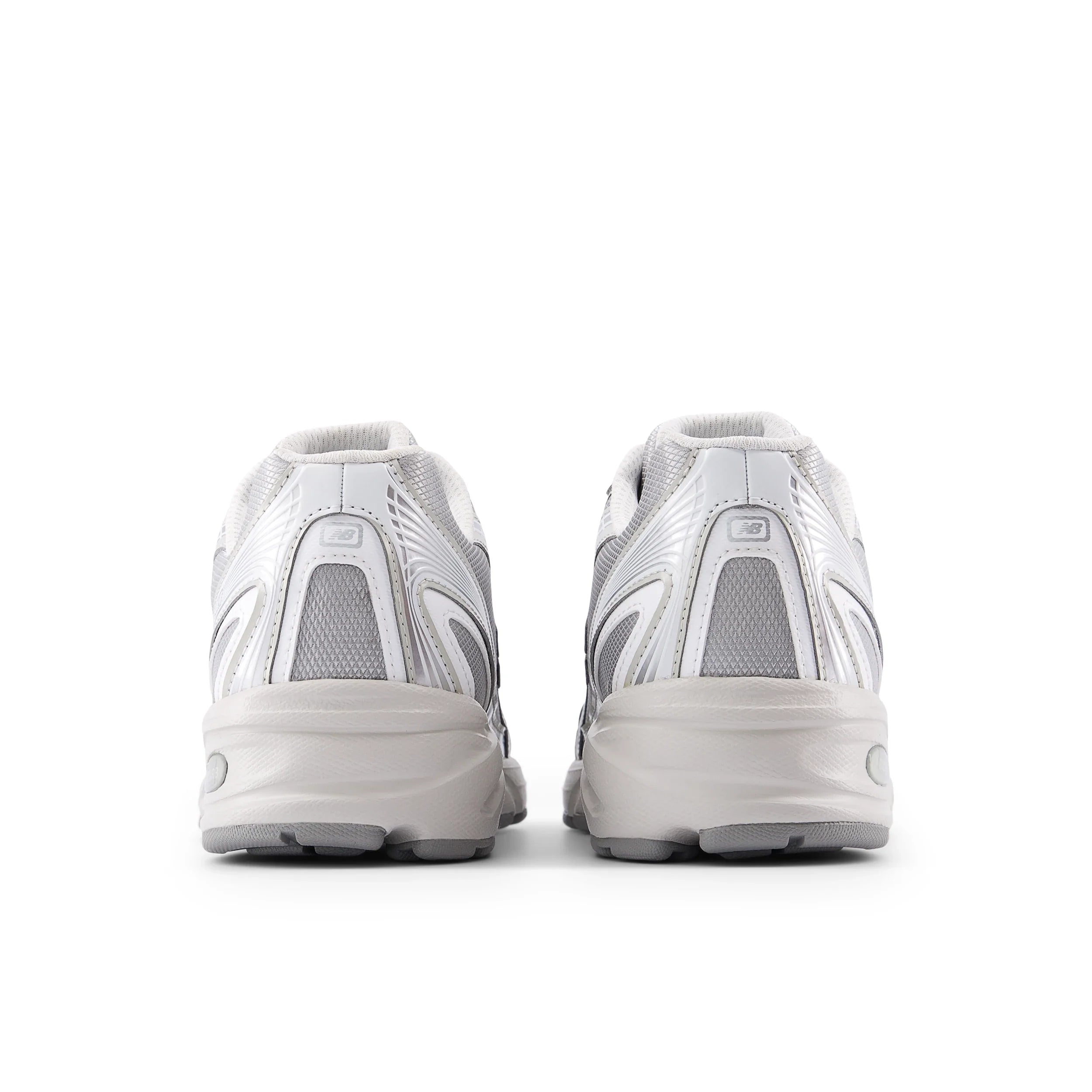 NEW BALANCE U7405I7 Metallic Silver: silver trainers unisex