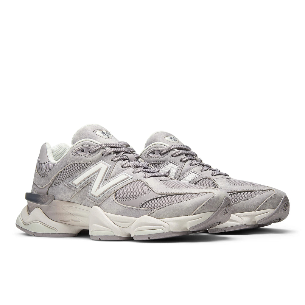 NEW BALANCE U906087O Truffle SALT: lila 运动鞋 女士