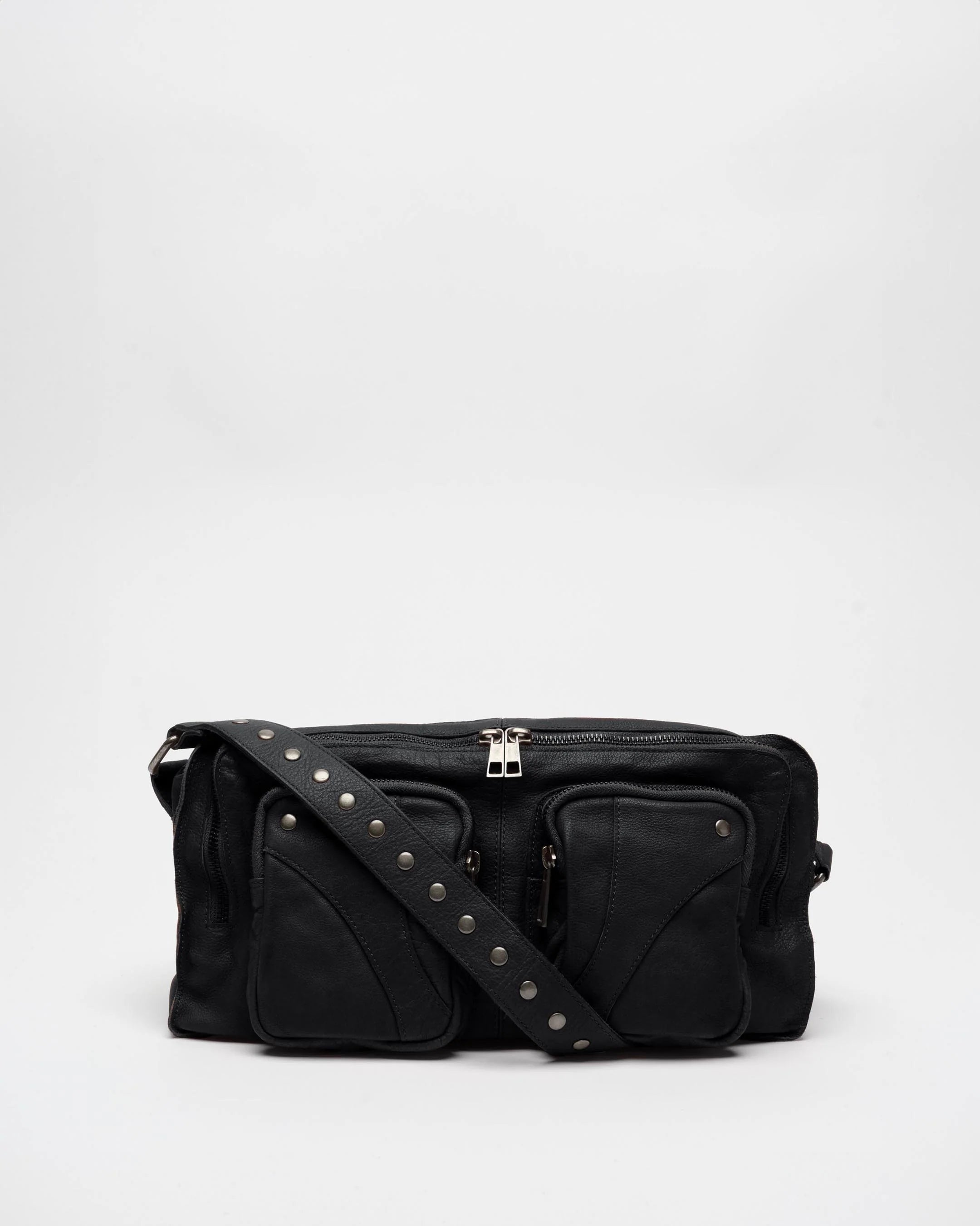 NUNOO Alimakka Washed Black W. Antique Silver Black: noir sac pour femme