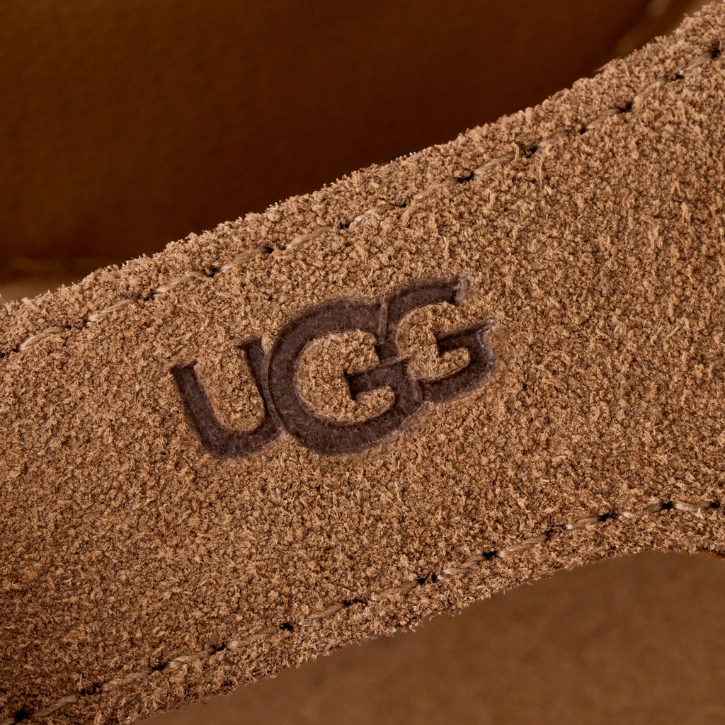 UGG W Goldengaze TOE POST Chestnut: بني صنادل للنساء