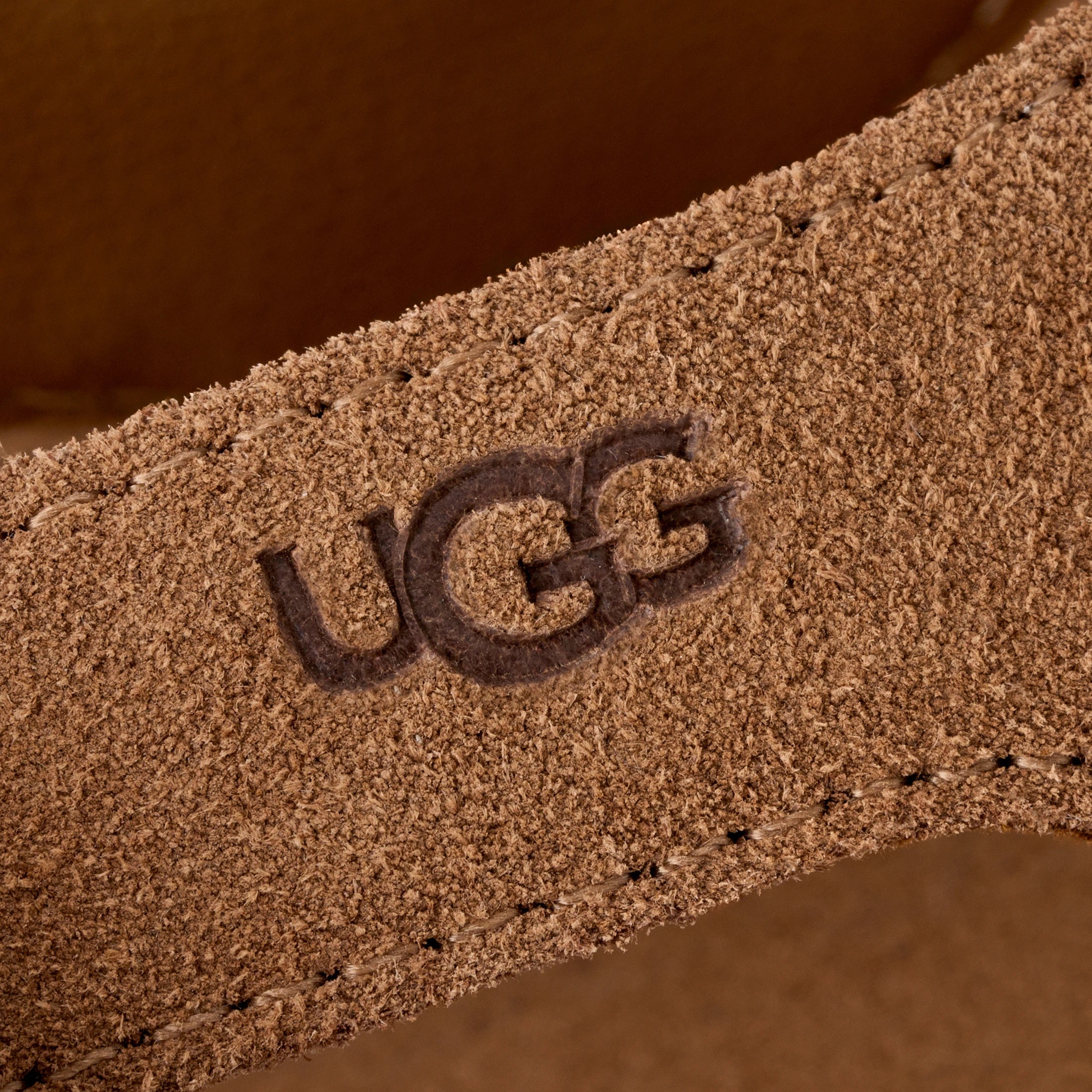 UGG W Goldengaze TOE POST Chestnut: brown sandals for women