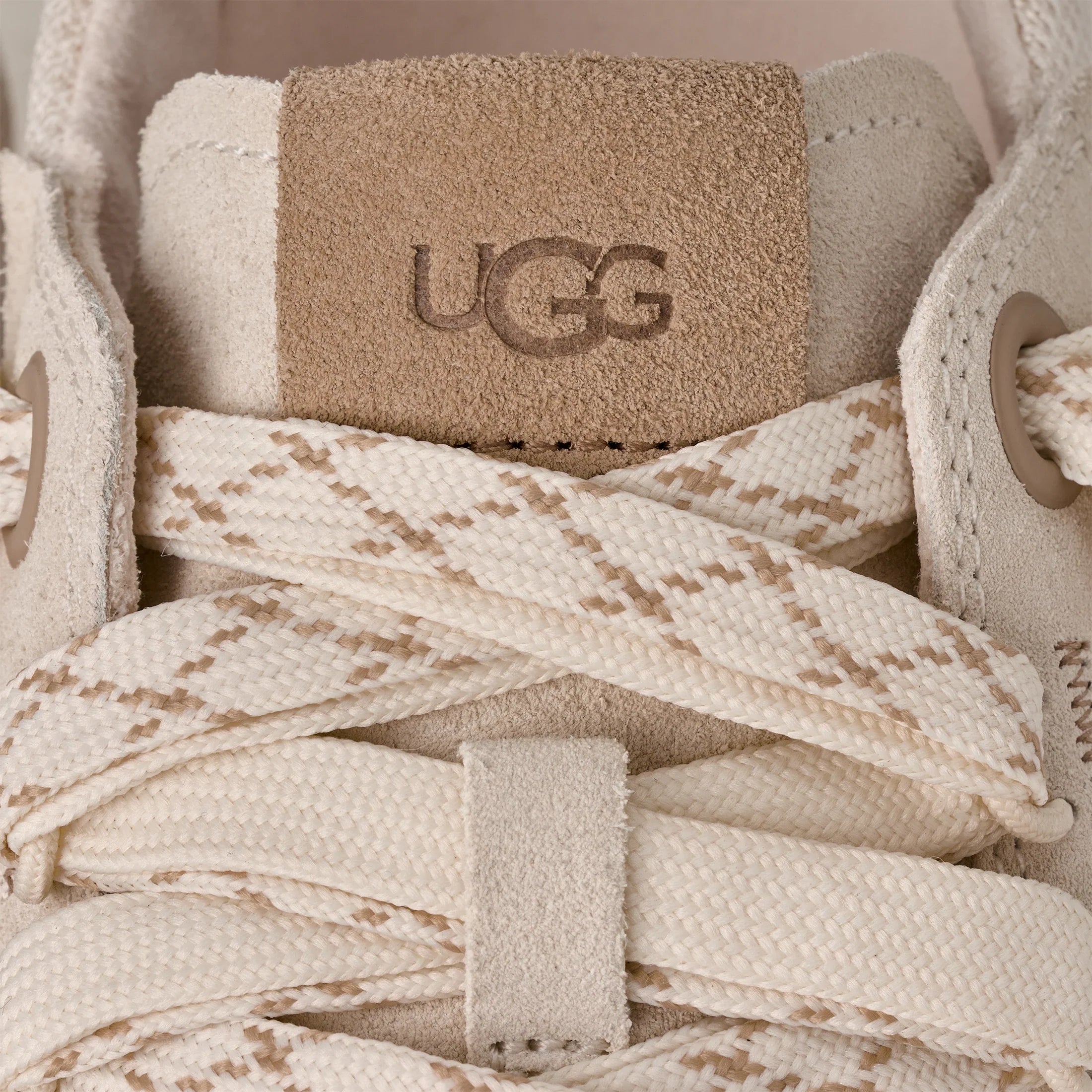 UGG W Minimel Jasmine: white shoes for women