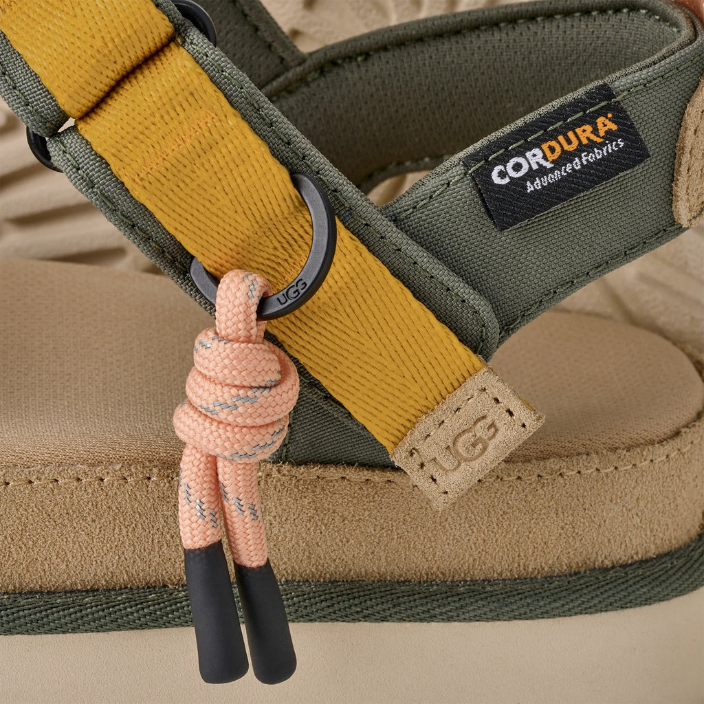 UGG W Goldenstar Wildwood SAND Castle: bruin sandalen voor dames