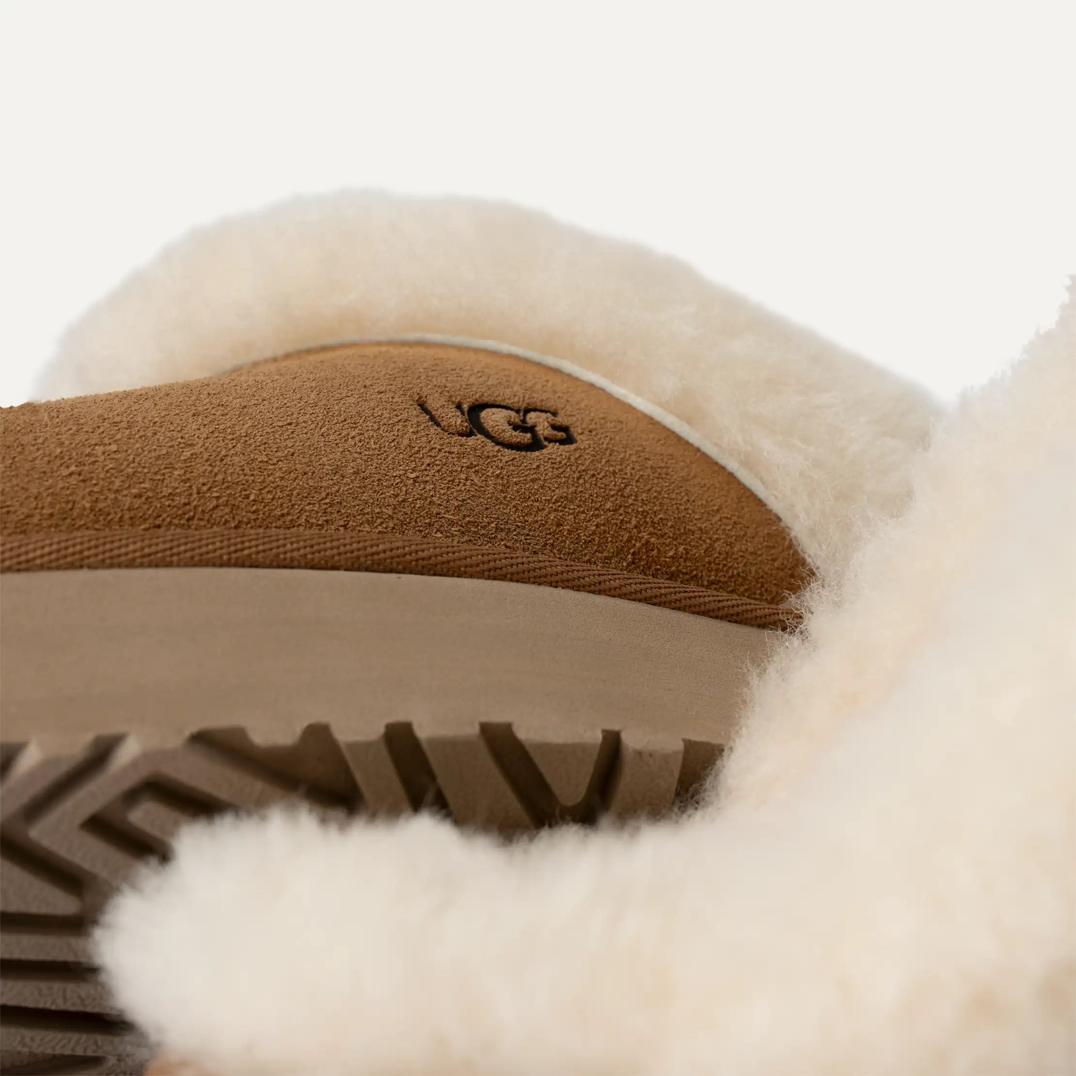 UGG W Disquette Chestnut: ブラウン クロッグ レディース
