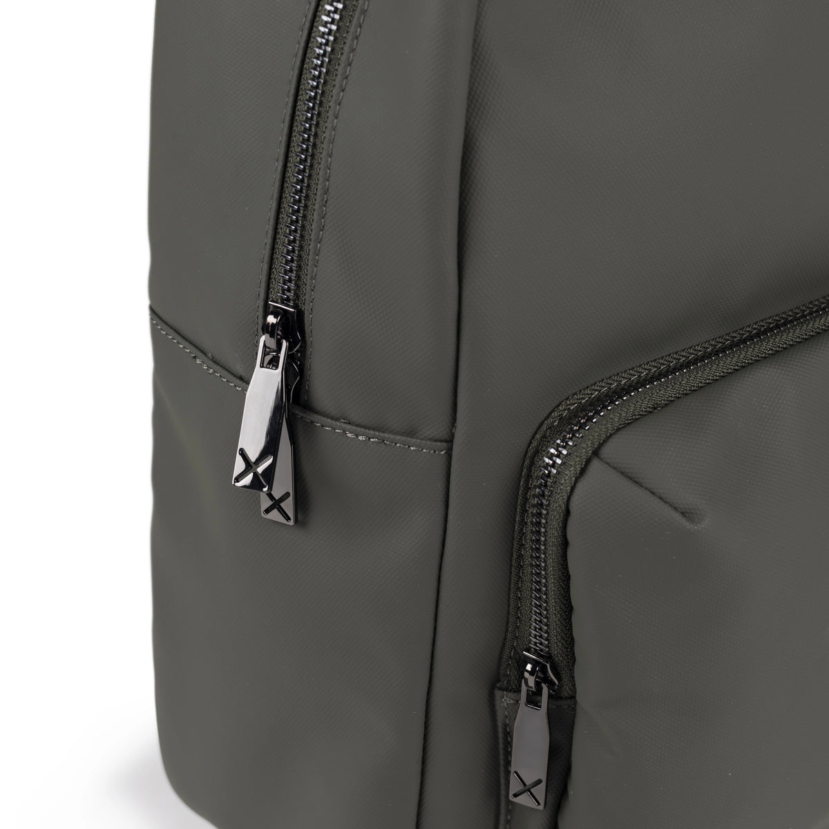 MUNICH | MOCHILAS | HOMBRE | PEAK RECYCLED FW25 BACKPACK KHAKI | CAQUI