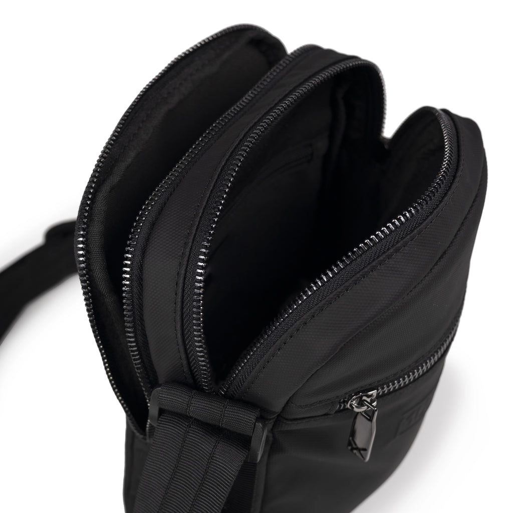 MUNICH | BOLSOS | HOMBRE | PEAK RECYCLED CROSSBODY BLACK | NEGRO