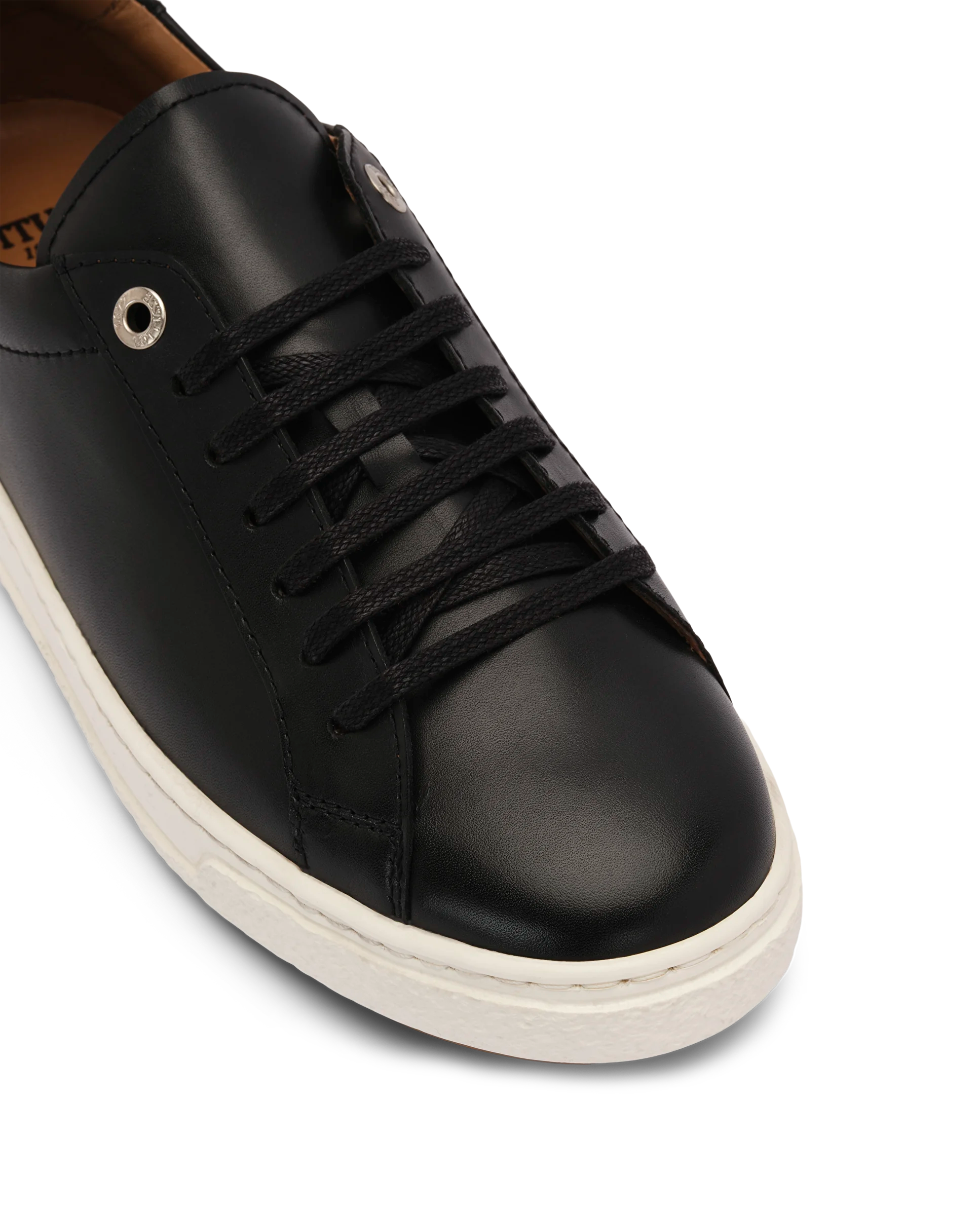 LOTTUSSE Torino Negro: black trainers for men