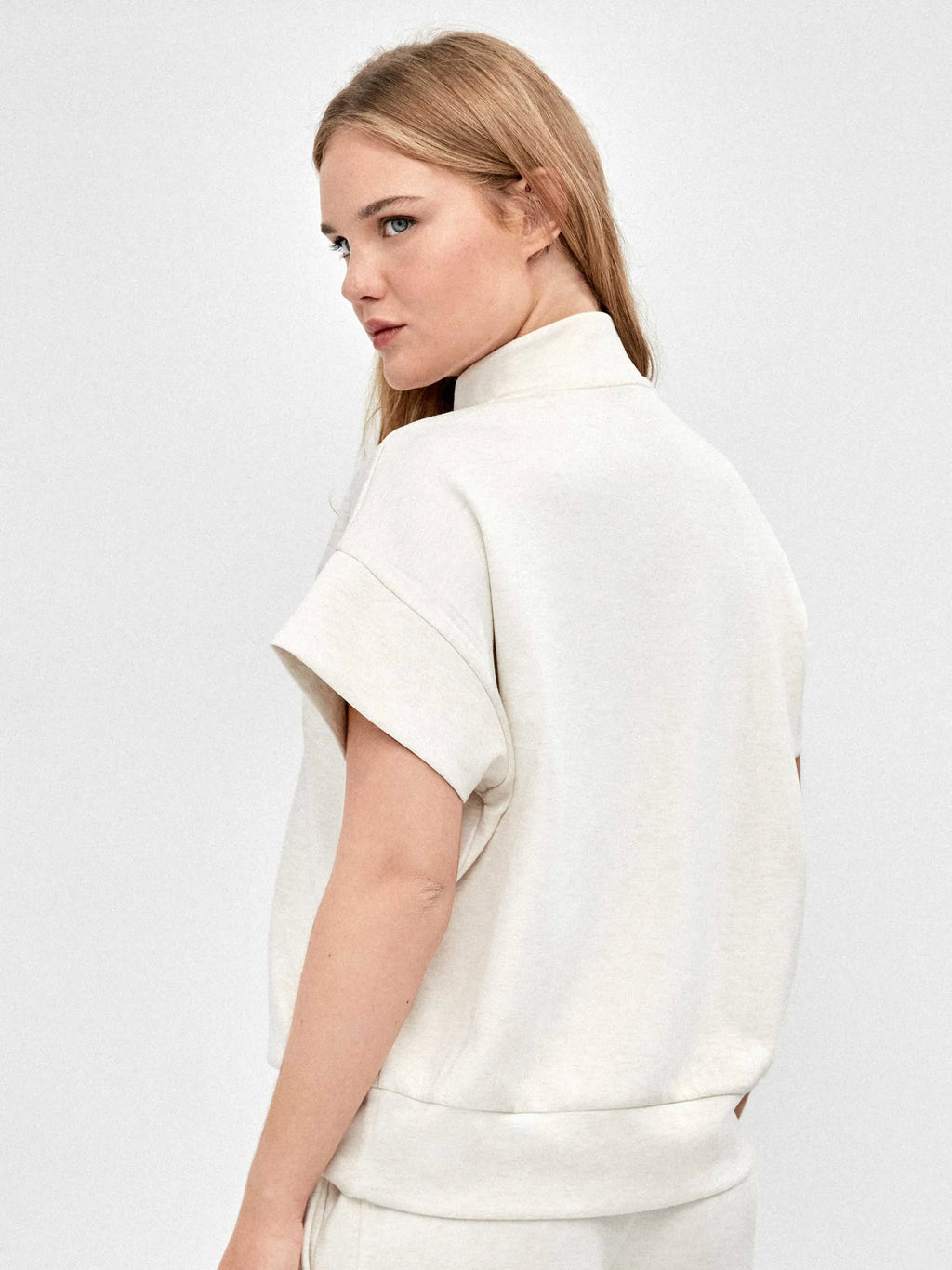 GISELA Sudadera Beige Claro: бежевий sweatshirts для жінок