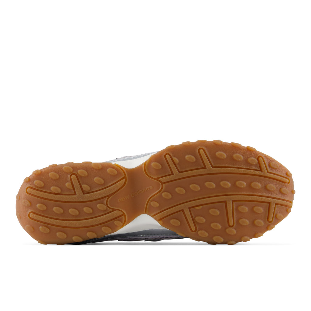 NEW BALANCE | SNEAKERS | MUJER | 240L TRUFFLE SALT | PLATEADO