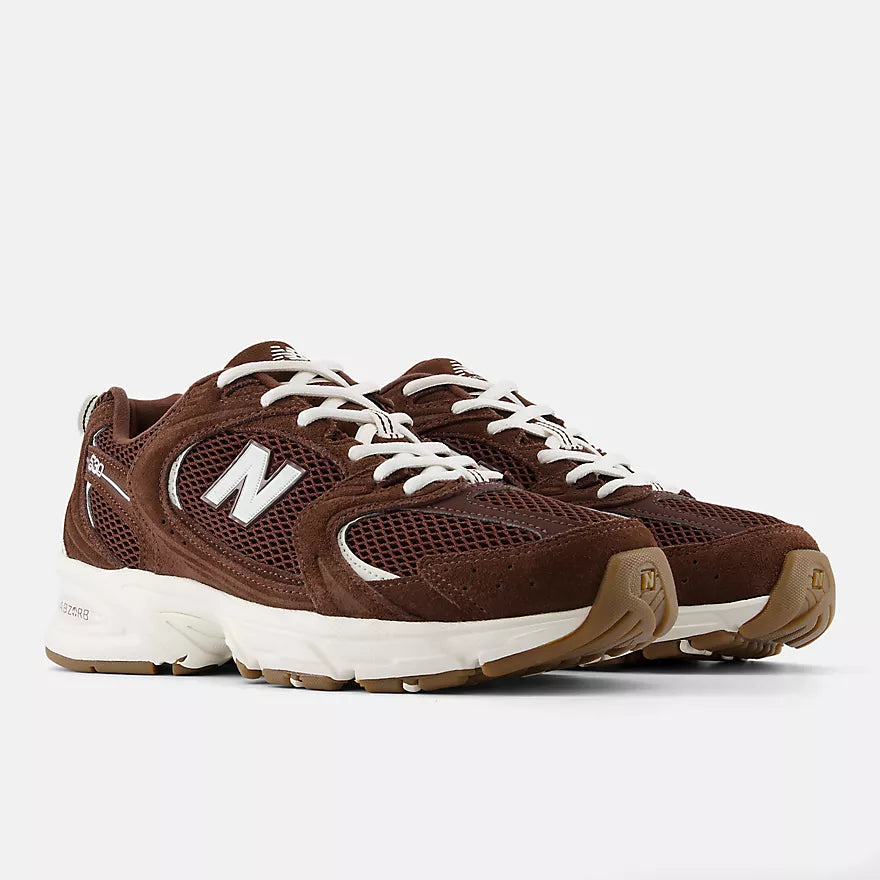 NEW BALANCE | SNEAKERS | MUJER | U530SCW | MARRÓN