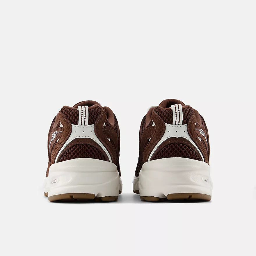 NEW BALANCE | SNEAKERS | MUJER | U530SCW | MARRÓN