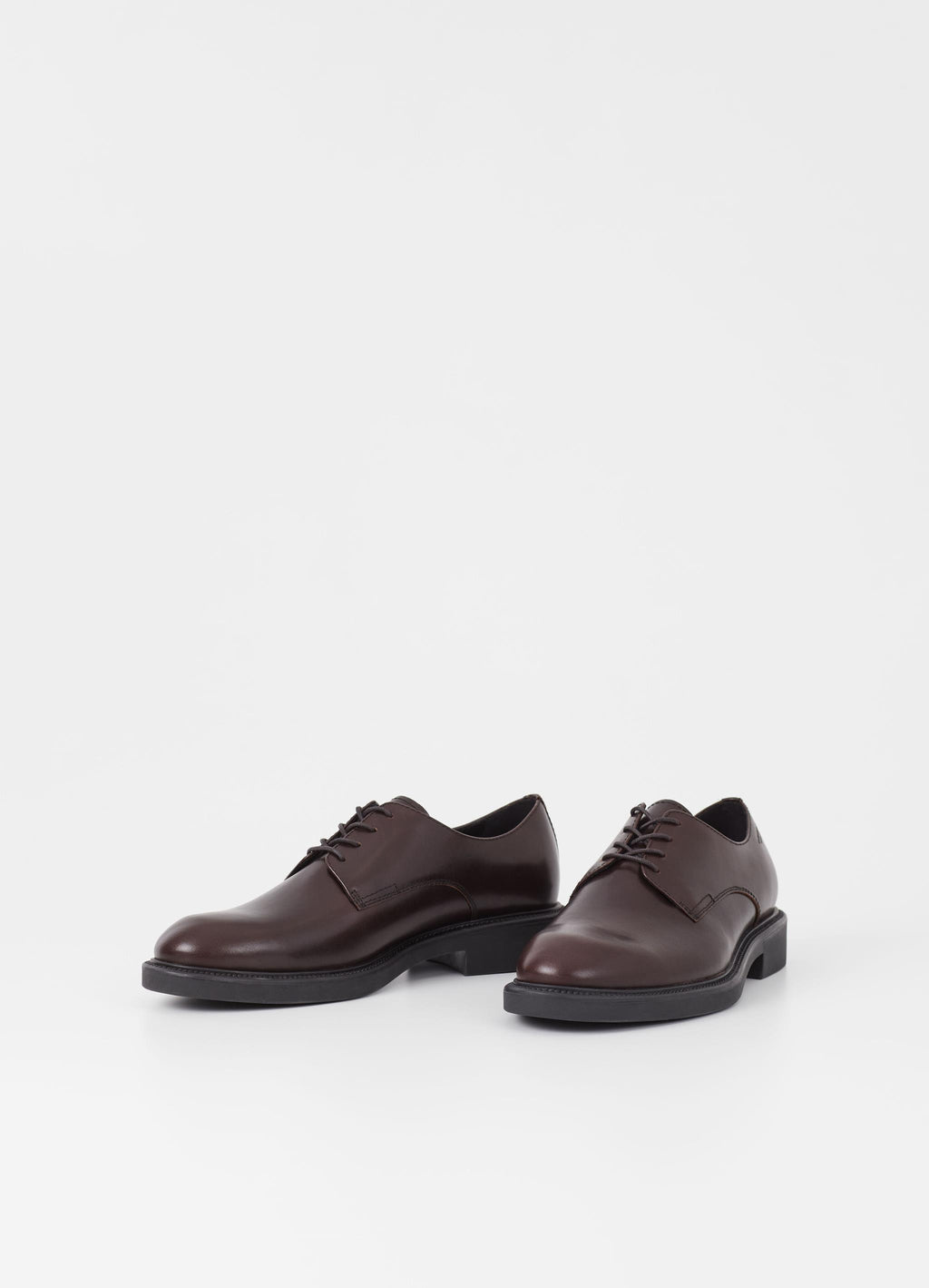 VAGABOND ALEX M PR2A JAVA: brown shoes for men
