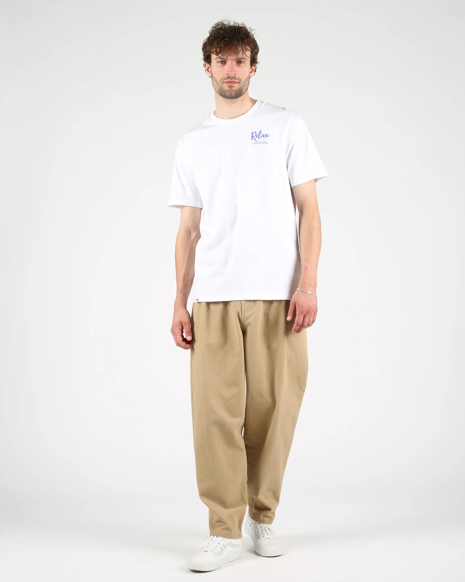 WEMOTO | CAMISETAS | HOMBRE | PARASOL TEE WHITE | BLANCO