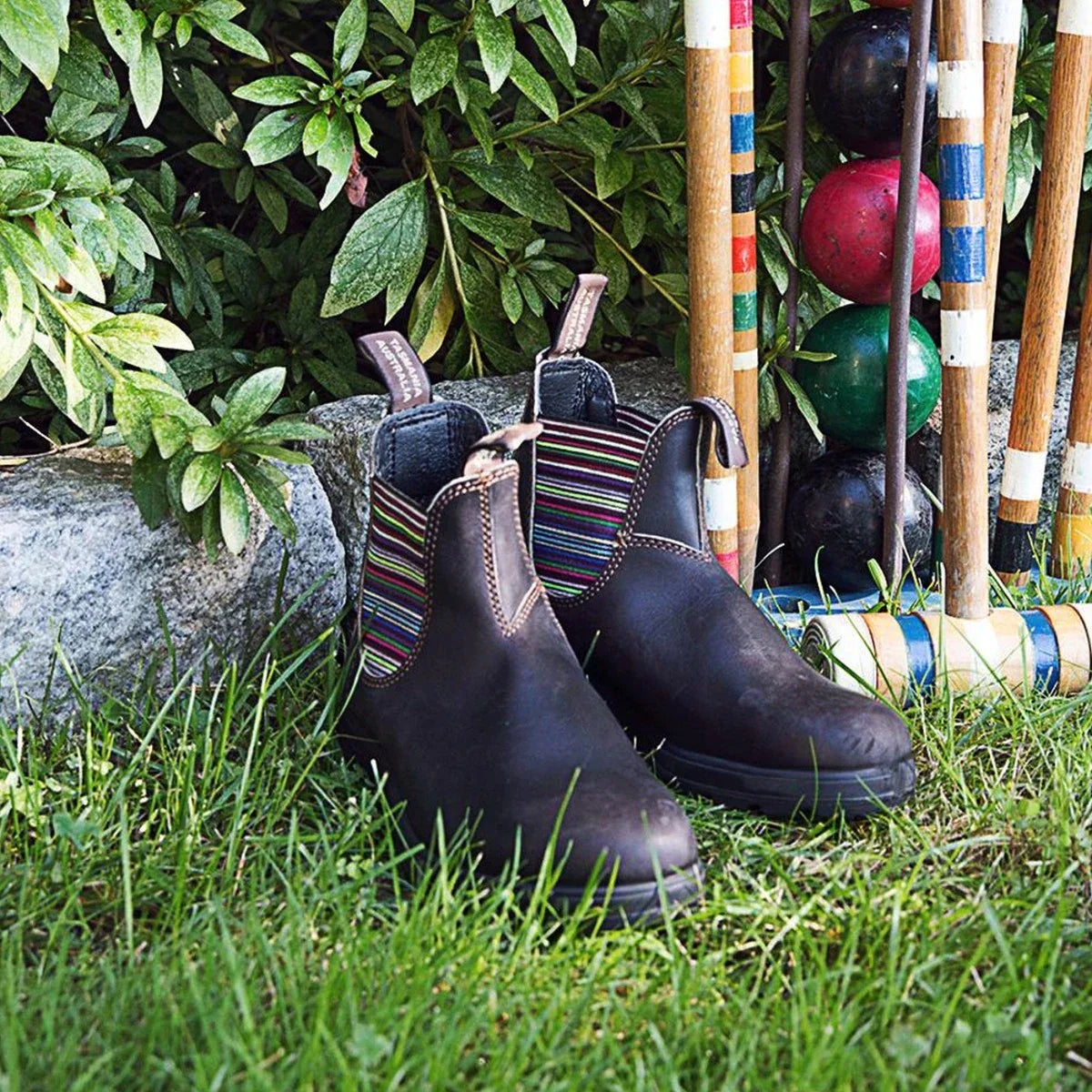 BLUNDSTONE 1409 Stout Brown Leather, brown ankle boots for men at Tascón